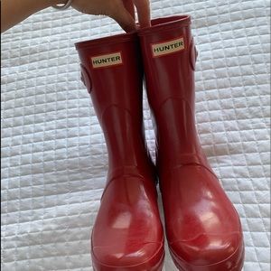 Hunter Women's Original Short Gloss Rain Boots in Military Red